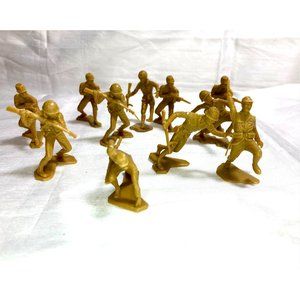 Louis Marx Army(11pcs) Plastic Figure Vintage Men